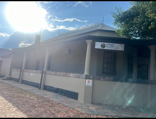2,180M² BUSINESS CENTRE FOR SALE IN POTCHEFSTROOM CENTRAL